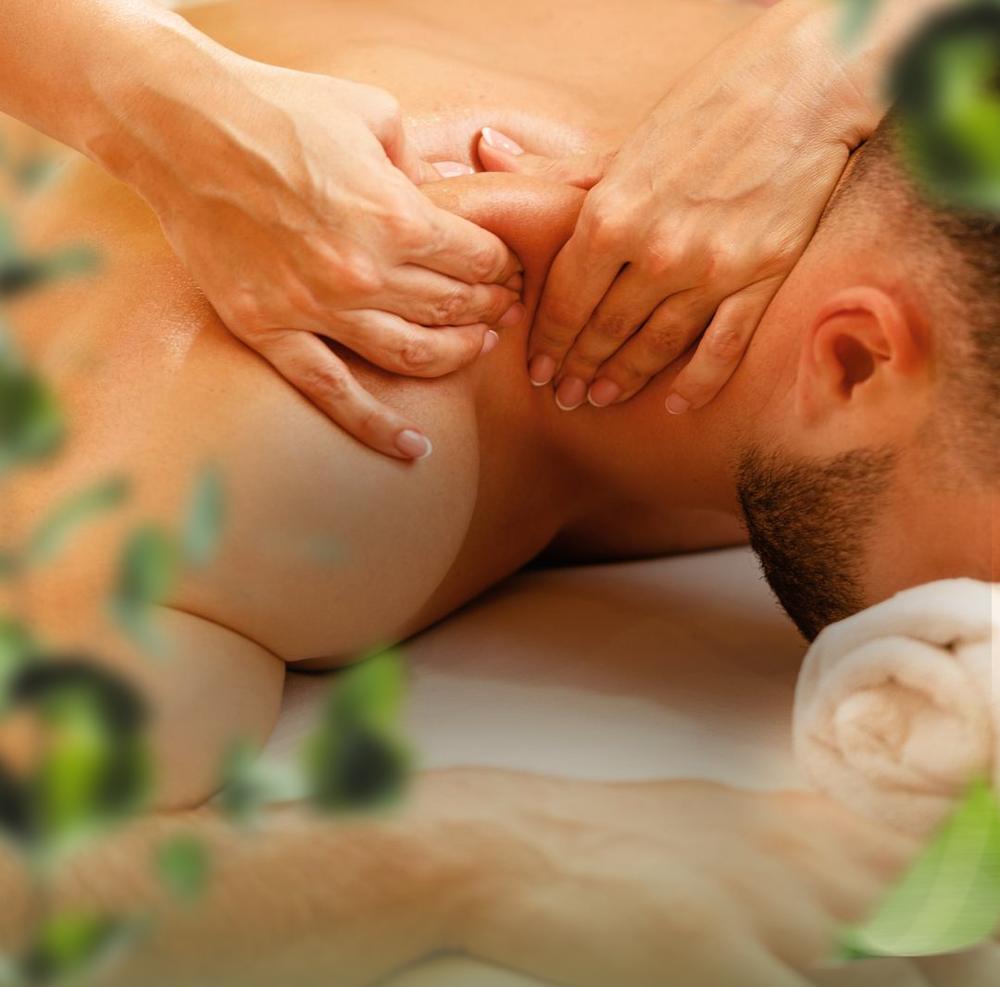 Masaje profundo de espalda y cuello
